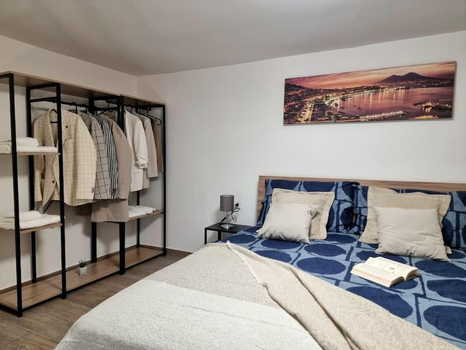Casa Comoda E Centrale In Quartiere Storico Di Napoli Ngoại thất bức ảnh