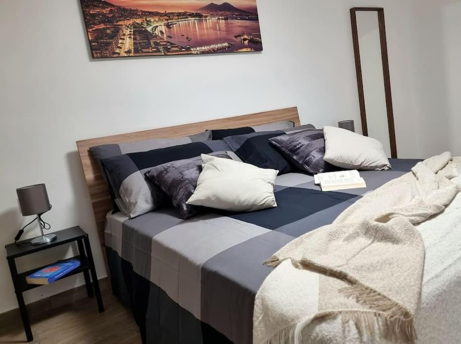Casa Comoda E Centrale In Quartiere Storico Di Napoli Ngoại thất bức ảnh