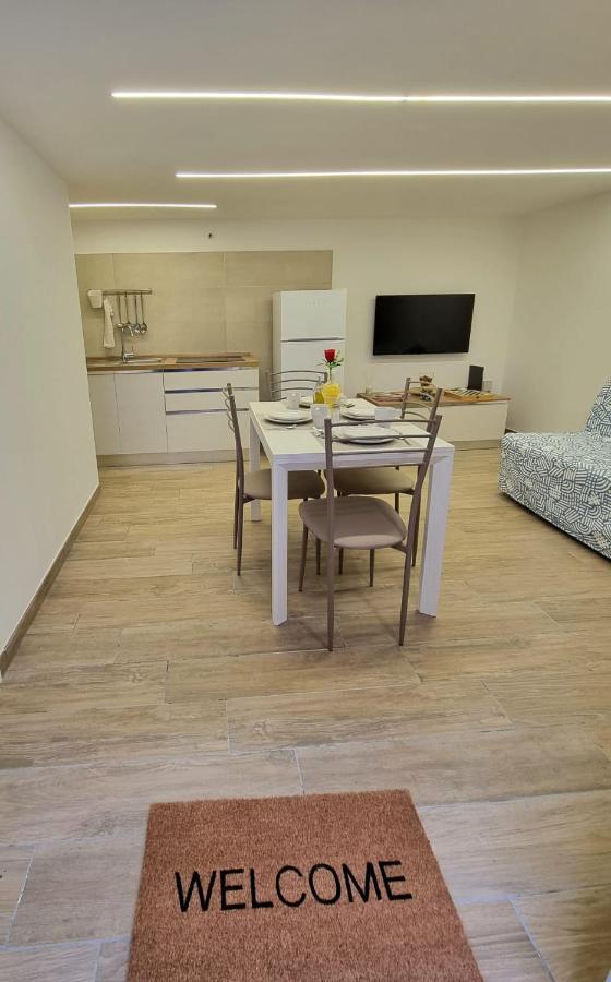 Casa Comoda E Centrale In Quartiere Storico Di Napoli Ngoại thất bức ảnh