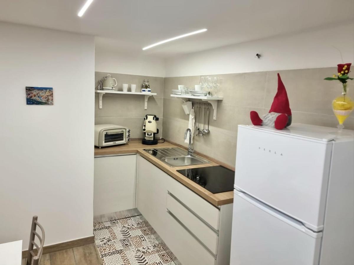 Casa Comoda E Centrale In Quartiere Storico Di Napoli Ngoại thất bức ảnh