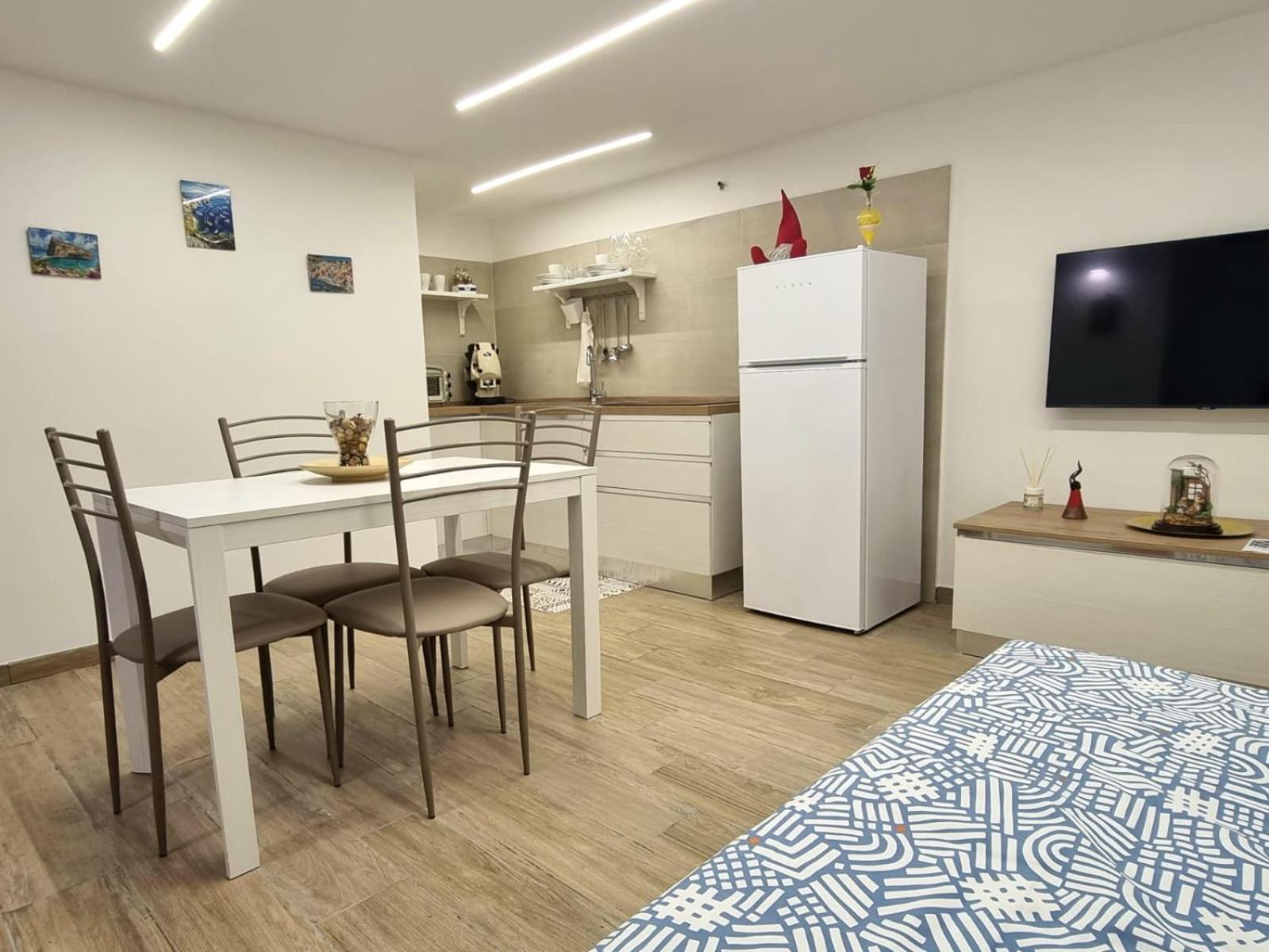 Casa Comoda E Centrale In Quartiere Storico Di Napoli Ngoại thất bức ảnh
